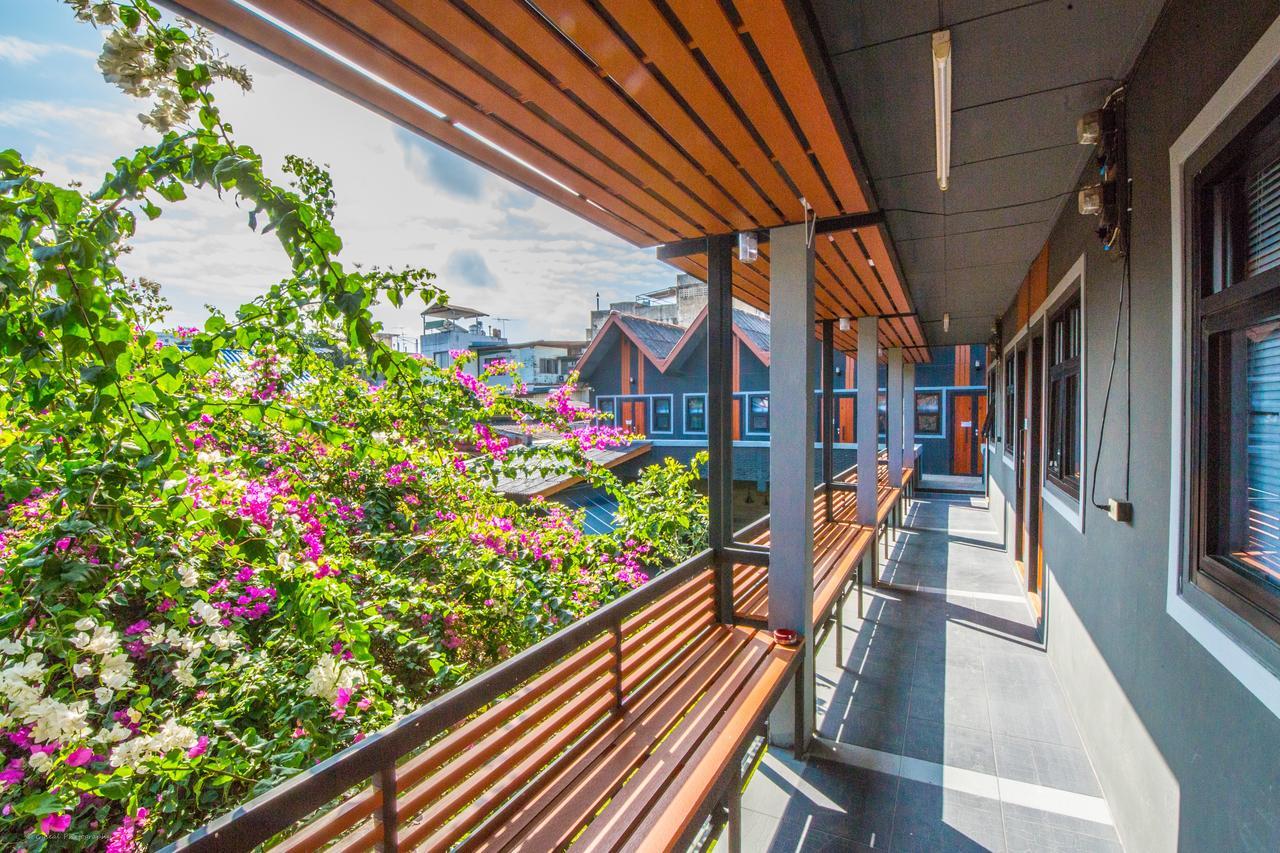 Chiangmai Moli Inn (Adults Only) Chiang Mai Exterior foto